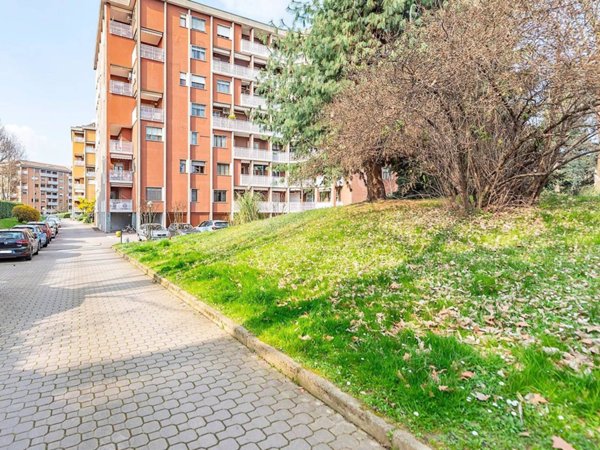 appartamento in vendita a Rho in zona Terrazzano