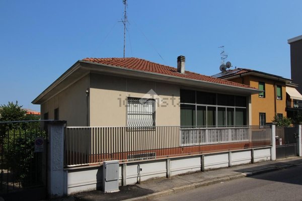 casa indipendente in vendita a Rho