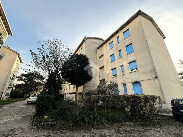 appartamento in vendita a Rho in zona Passirana