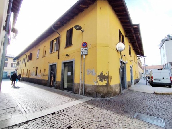 negozio in vendita a Rho