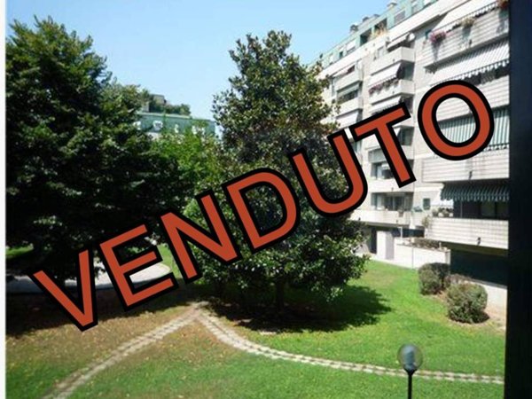 appartamento in vendita a Rho in zona Castellazzo