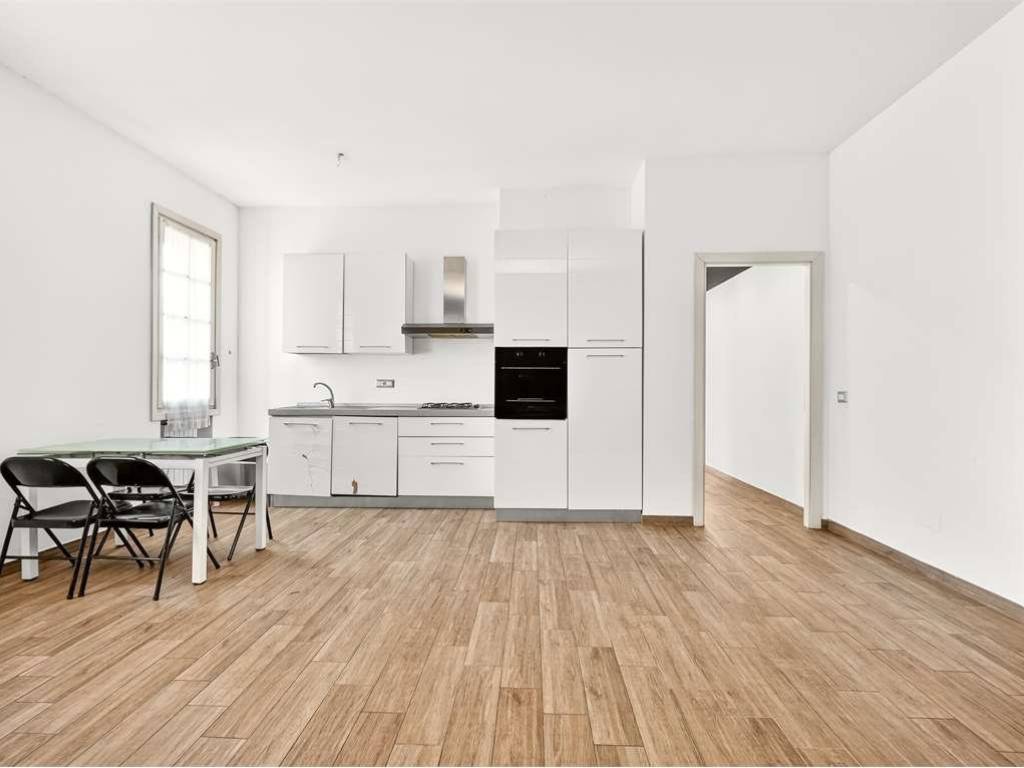 appartamento in vendita a Rho in zona Mazzo