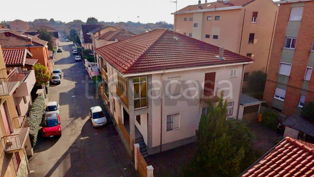 casa indipendente in vendita a Rho