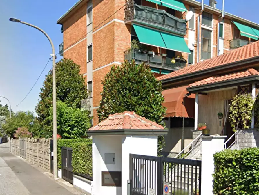 appartamento in vendita a Rho in zona Terrazzano