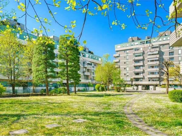 appartamento in vendita a Rho in zona Castellazzo