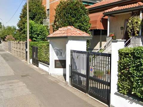 appartamento in vendita a Rho in zona Terrazzano