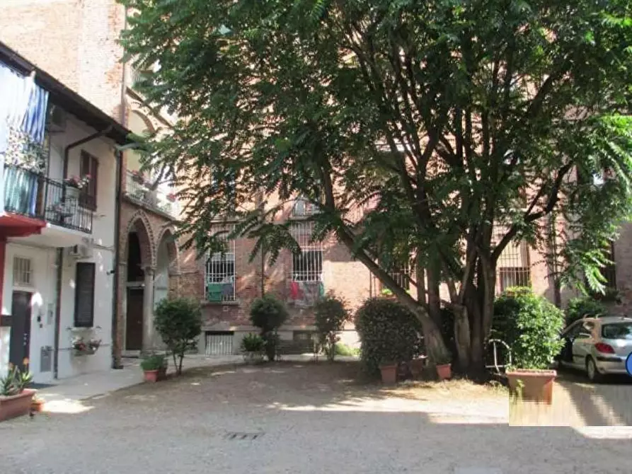 locale di sgombero in vendita a Rho