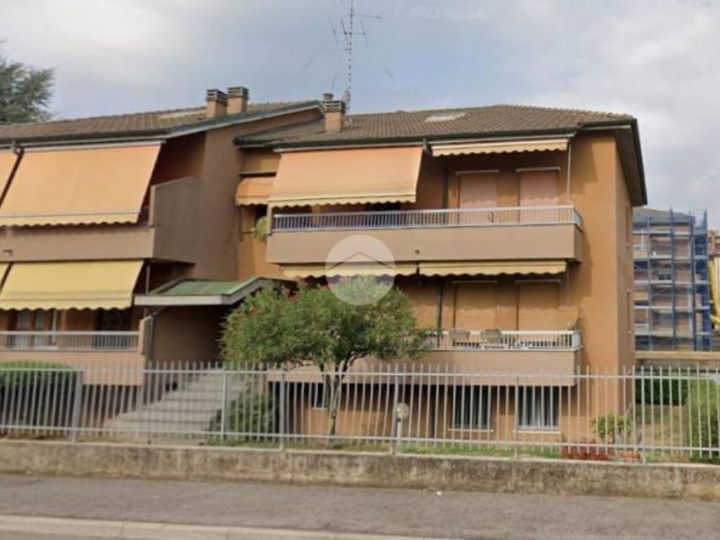 negozio in vendita a Rho