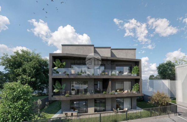 appartamento in vendita a Rho in zona Lucernate