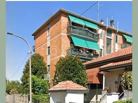 appartamento in vendita a Rho in zona Terrazzano