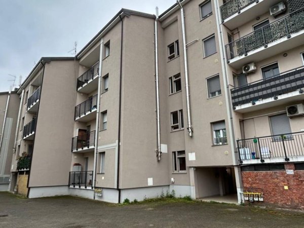 appartamento in vendita a Rho in zona Passirana