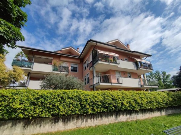 appartamento in vendita a Rho in zona Passirana