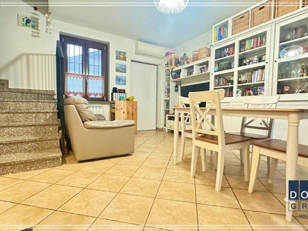 appartamento in vendita a Rho in zona Ghisolfa