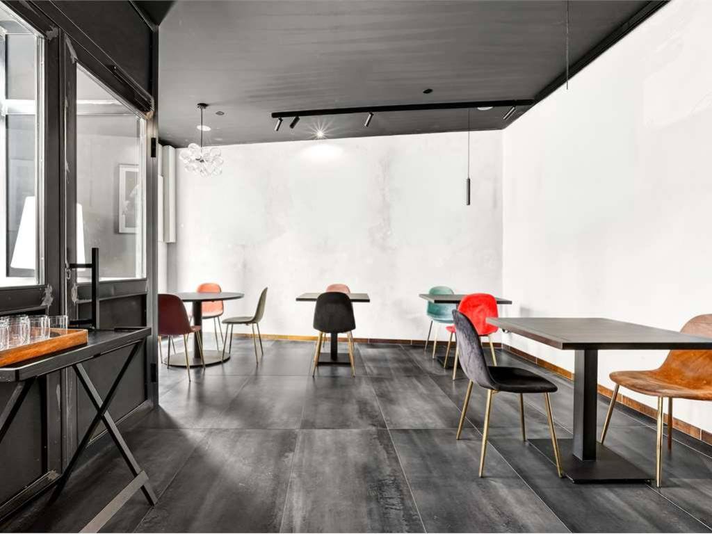 negozio in vendita a Rho