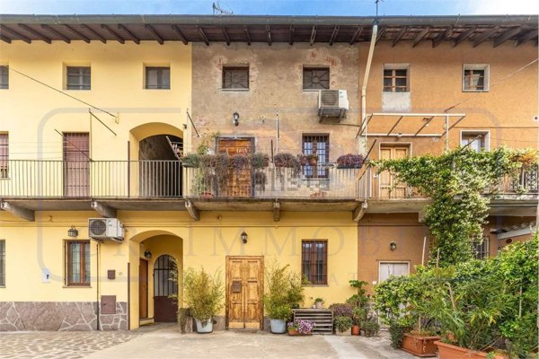 appartamento in vendita a Rho in zona Terrazzano