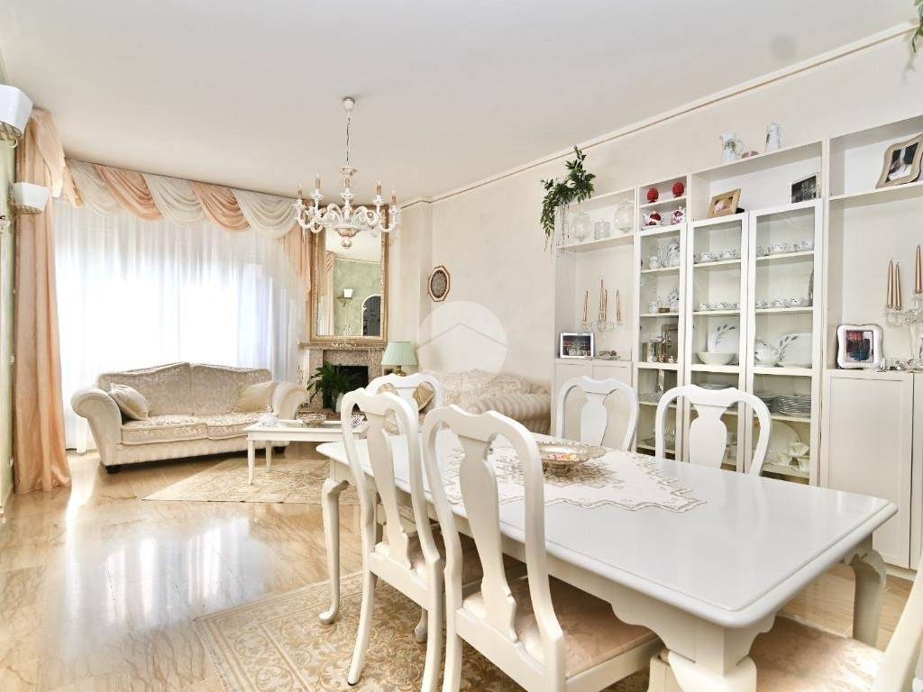 appartamento in vendita a Rho