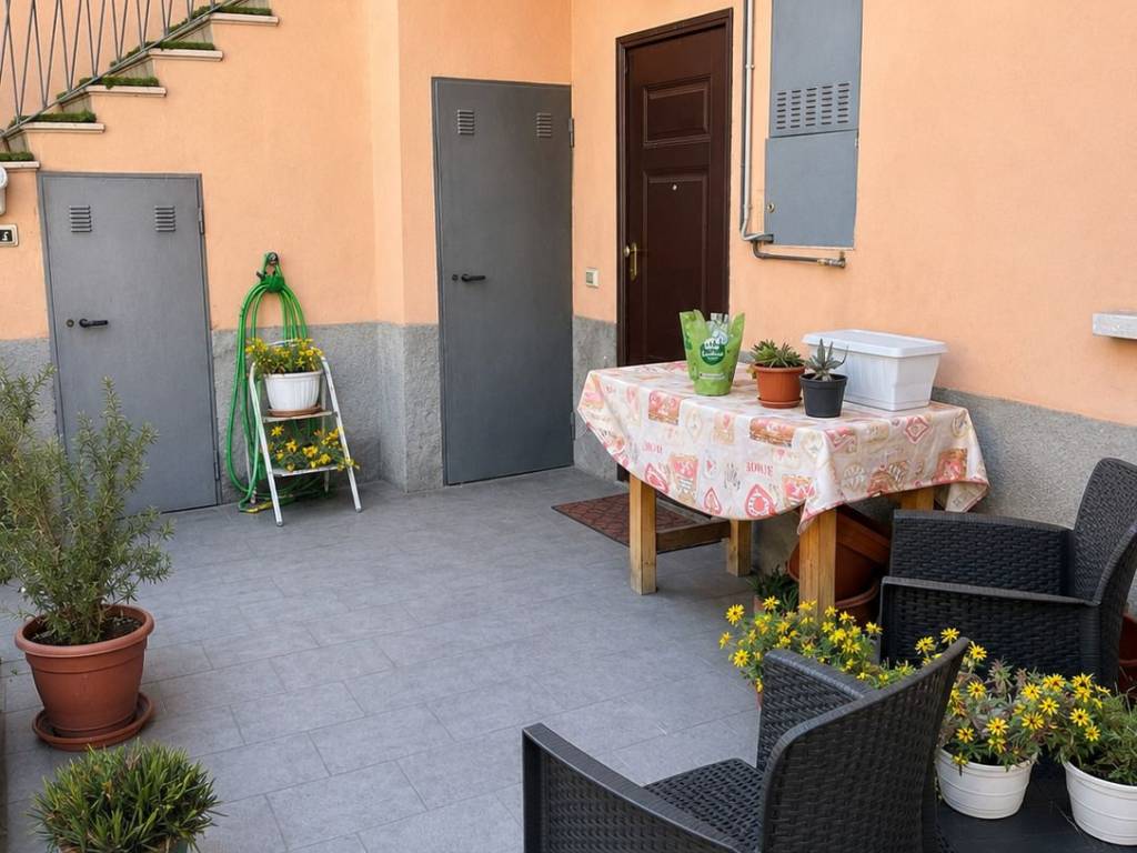 appartamento in vendita a Rho in zona Passirana