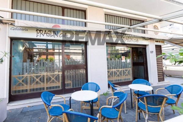 negozio in vendita a Rho