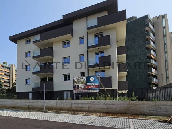 appartamento in vendita a Rho in zona Biringhello