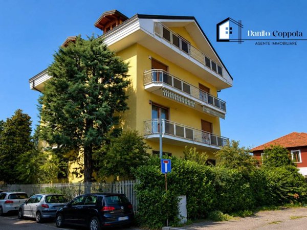 appartamento in vendita a Rho in zona Ghisolfa