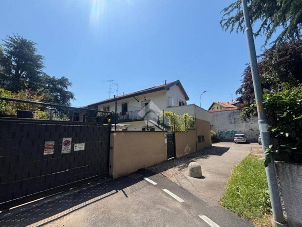 casa indipendente in vendita a Rho