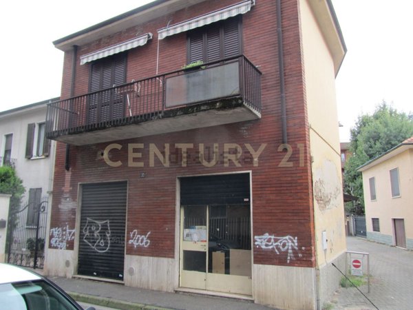negozio in vendita a Rho