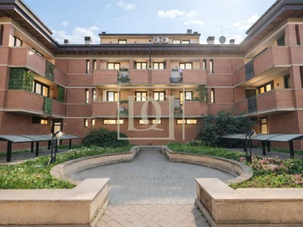 appartamento in vendita a Rho in zona Passirana