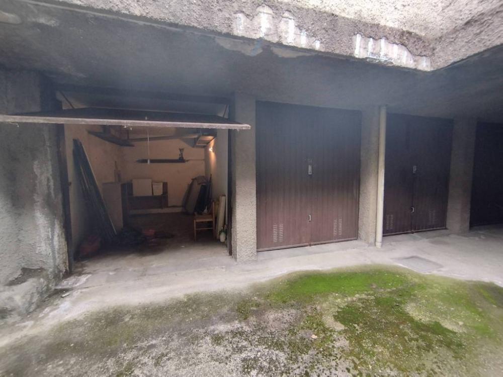 locale di sgombero in vendita a Rho in zona Mazzo