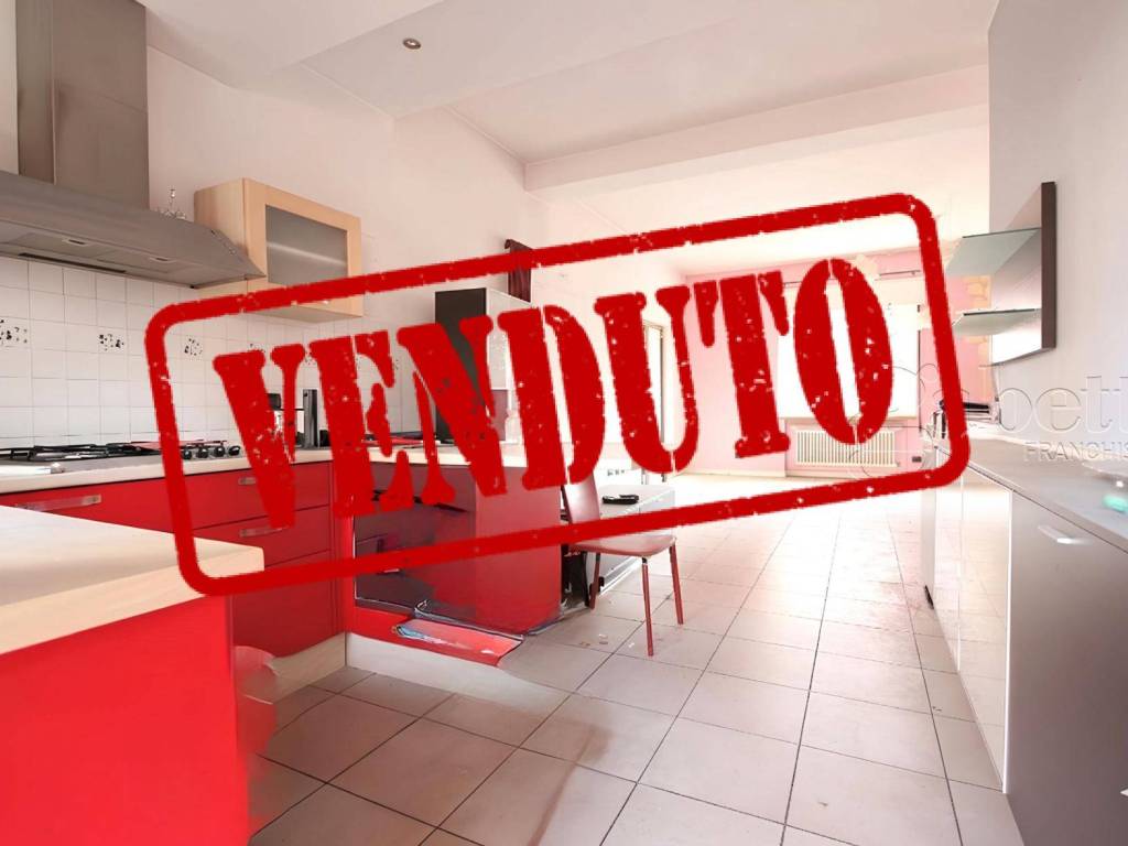 appartamento in vendita a Rho in zona Castellazzo