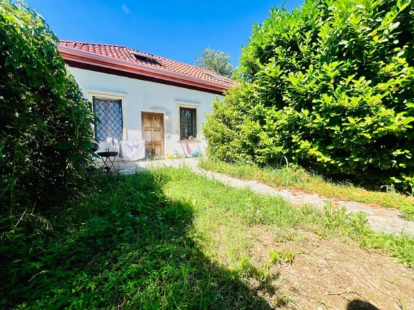 casa indipendente in vendita a Rho in zona Ghisolfa
