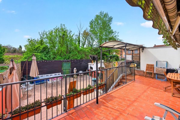 casa indipendente in vendita a Rho in zona Ghisolfa