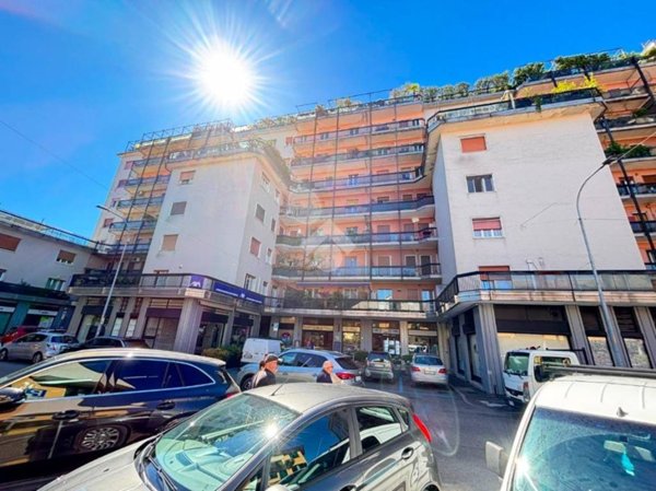 appartamento in vendita a Rho in zona Castellazzo