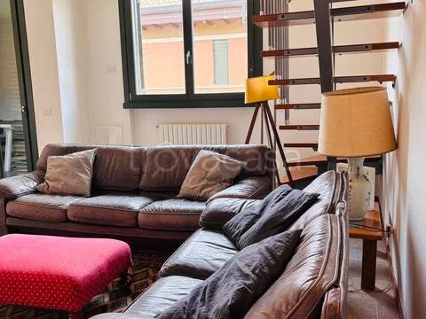 appartamento in vendita a Rho in zona Passirana