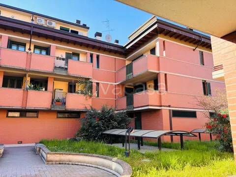 appartamento in vendita a Rho in zona Passirana