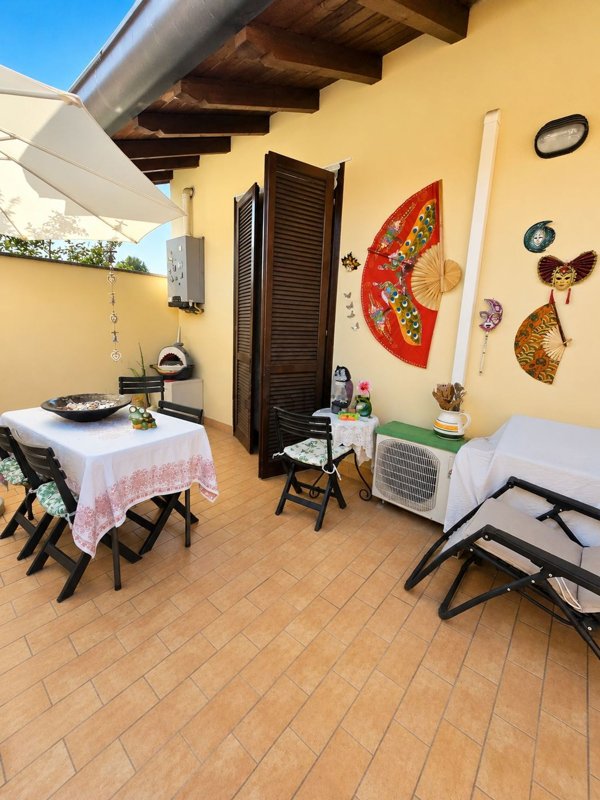 appartamento in vendita a Rho in zona Passirana