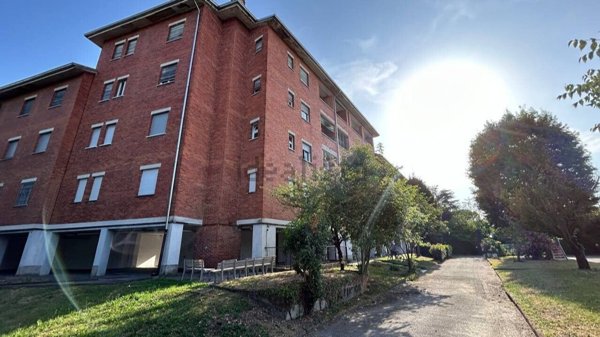 appartamento in vendita a Rho in zona Biringhello
