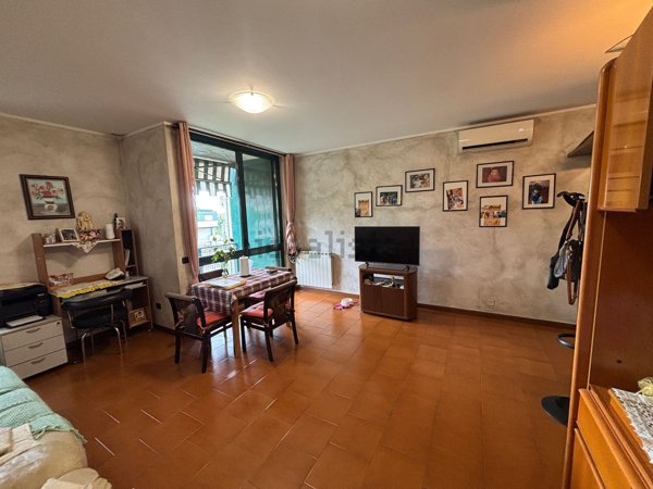 appartamento in vendita a Rho in zona Biringhello