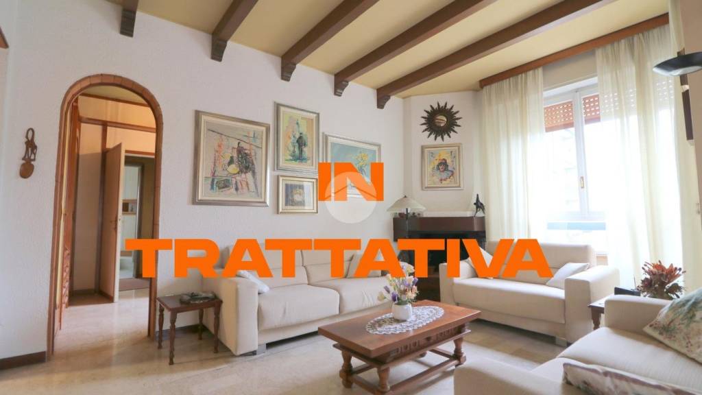 appartamento in vendita a Rho in zona Castellazzo