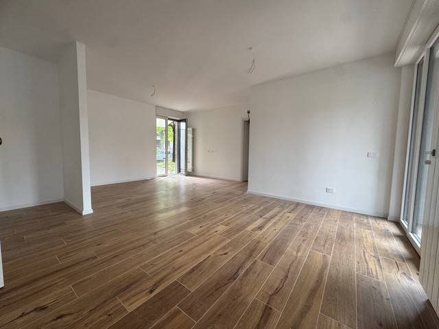 appartamento in vendita a Rho in zona Biringhello