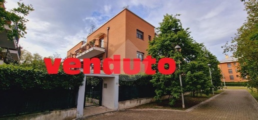 appartamento in vendita a Rho in zona Terrazzano