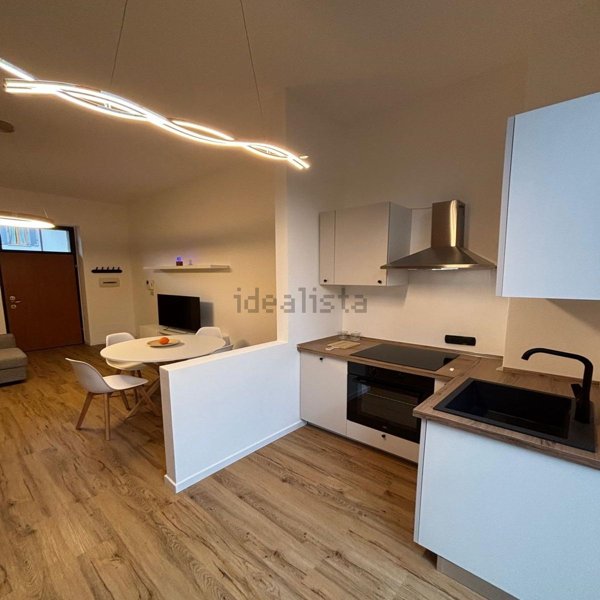appartamento in vendita a Rho in zona Mazzo