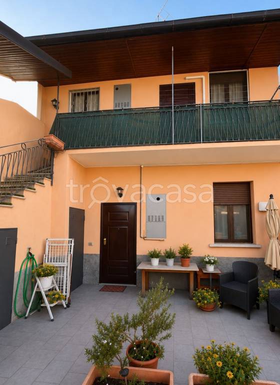 casa indipendente in vendita a Rho