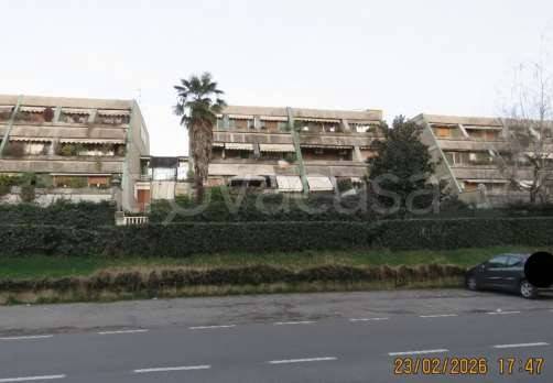 appartamento in vendita a Rho in zona Mazzo