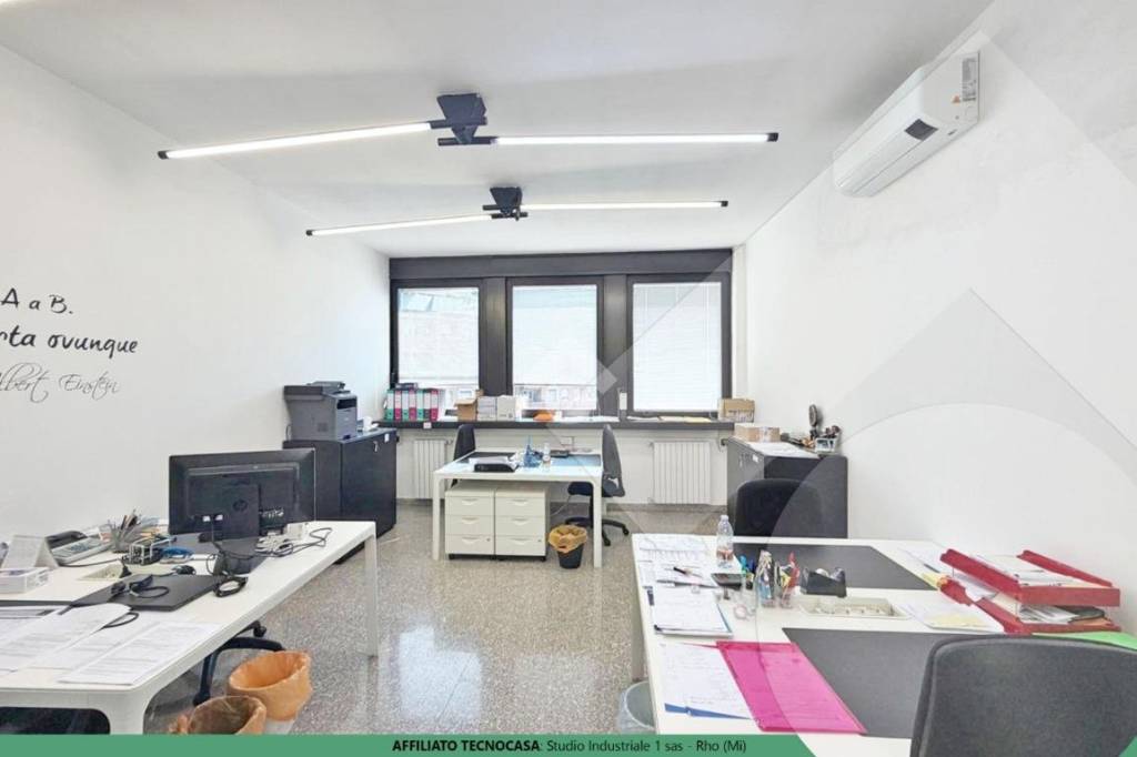 ufficio in vendita a Rho in zona Mazzo