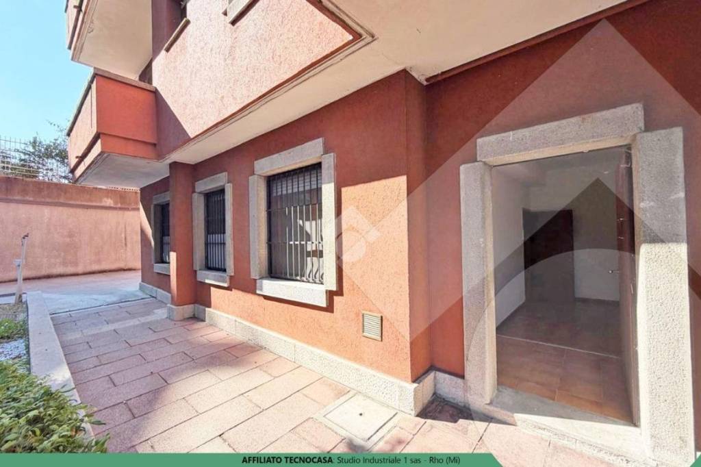 appartamento in vendita a Rho in zona Mazzo
