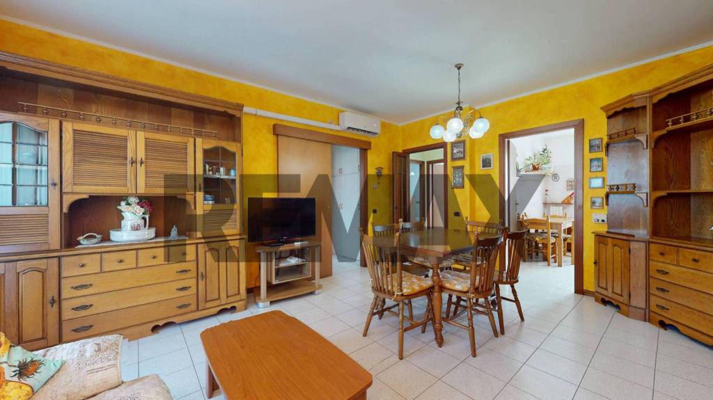 appartamento in vendita a Rho in zona Terrazzano