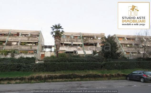 appartamento in vendita a Rho in zona Mazzo