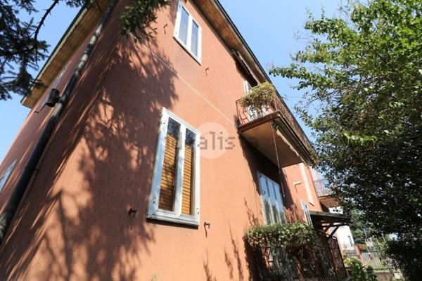 casa indipendente in vendita a Rho