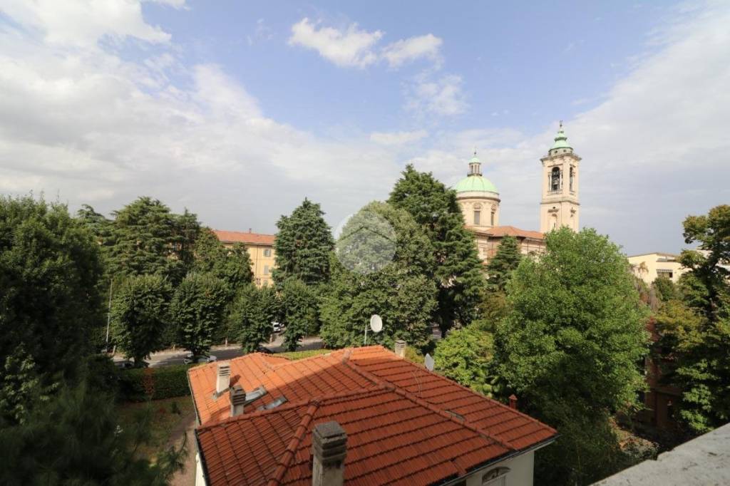 appartamento in vendita a Rho in zona Castellazzo