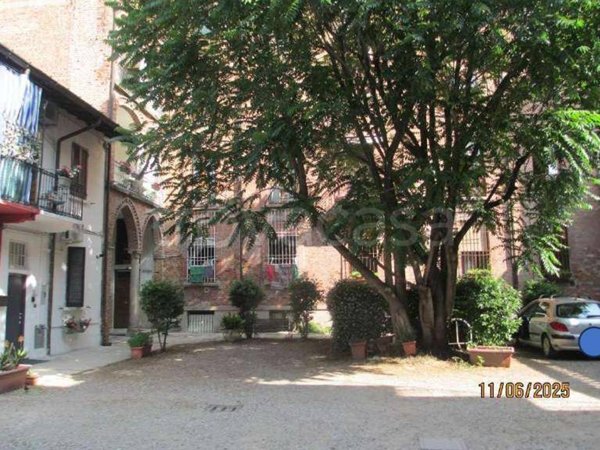 locale commerciale in vendita a Rho